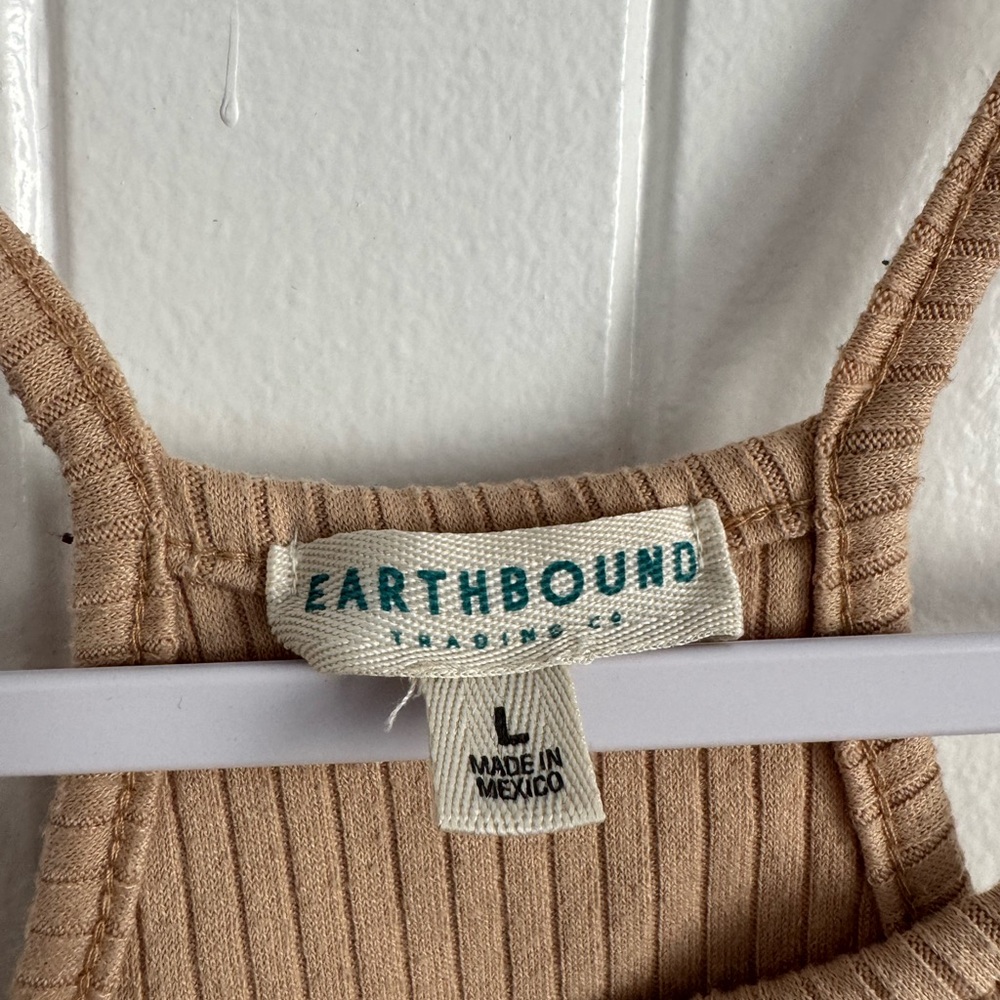 EARTHBOUND Tan Ribbed Crop Top - Picture 4 of 4